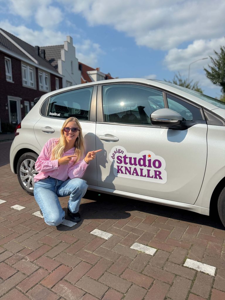 KNALLR op wielen – Eenvoudig je auto bestickeren in je branding